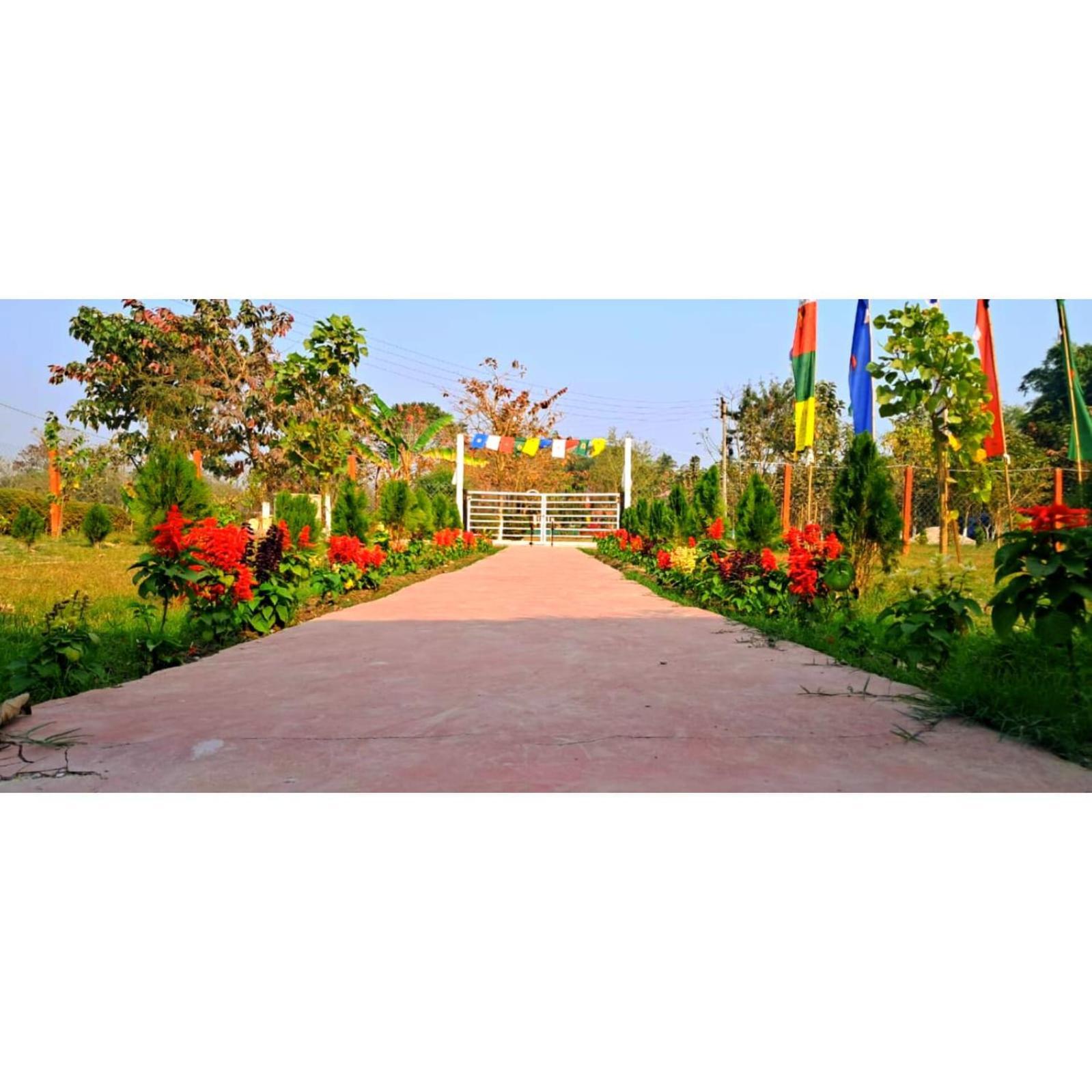 Krishna Farms And Village Resort Сіліґурі Екстер'єр фото